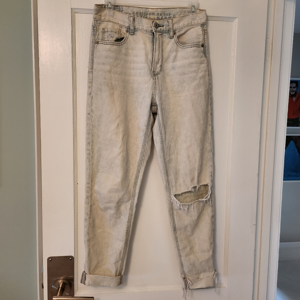 American Eagle High Waisted Jeans